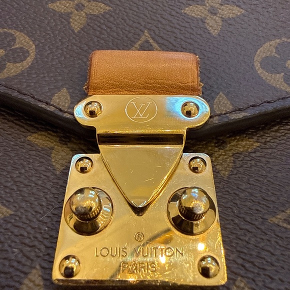 LV Pochette Métis - Picture 3 of 10